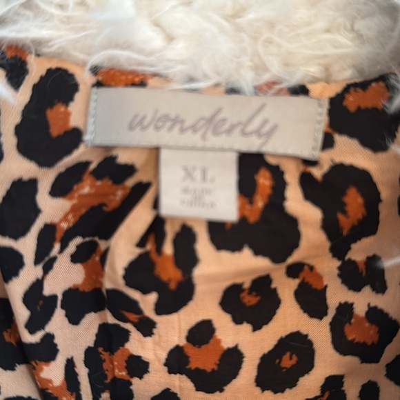 Furry coat - Picture 6 of 6